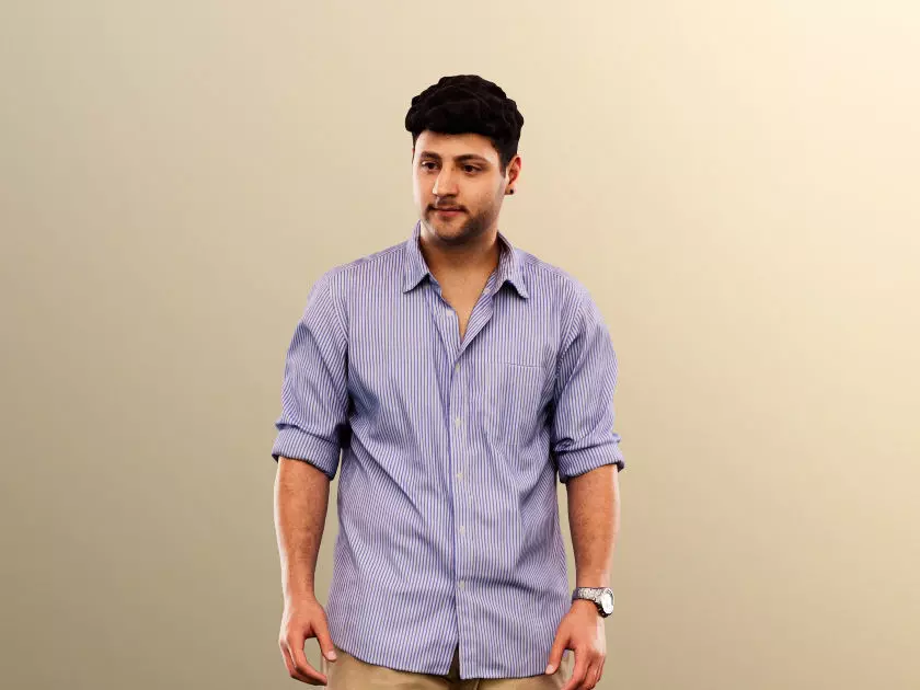 Sahin 12181 - Casual Mediterranean Man Walking Low-poly 3D model_0