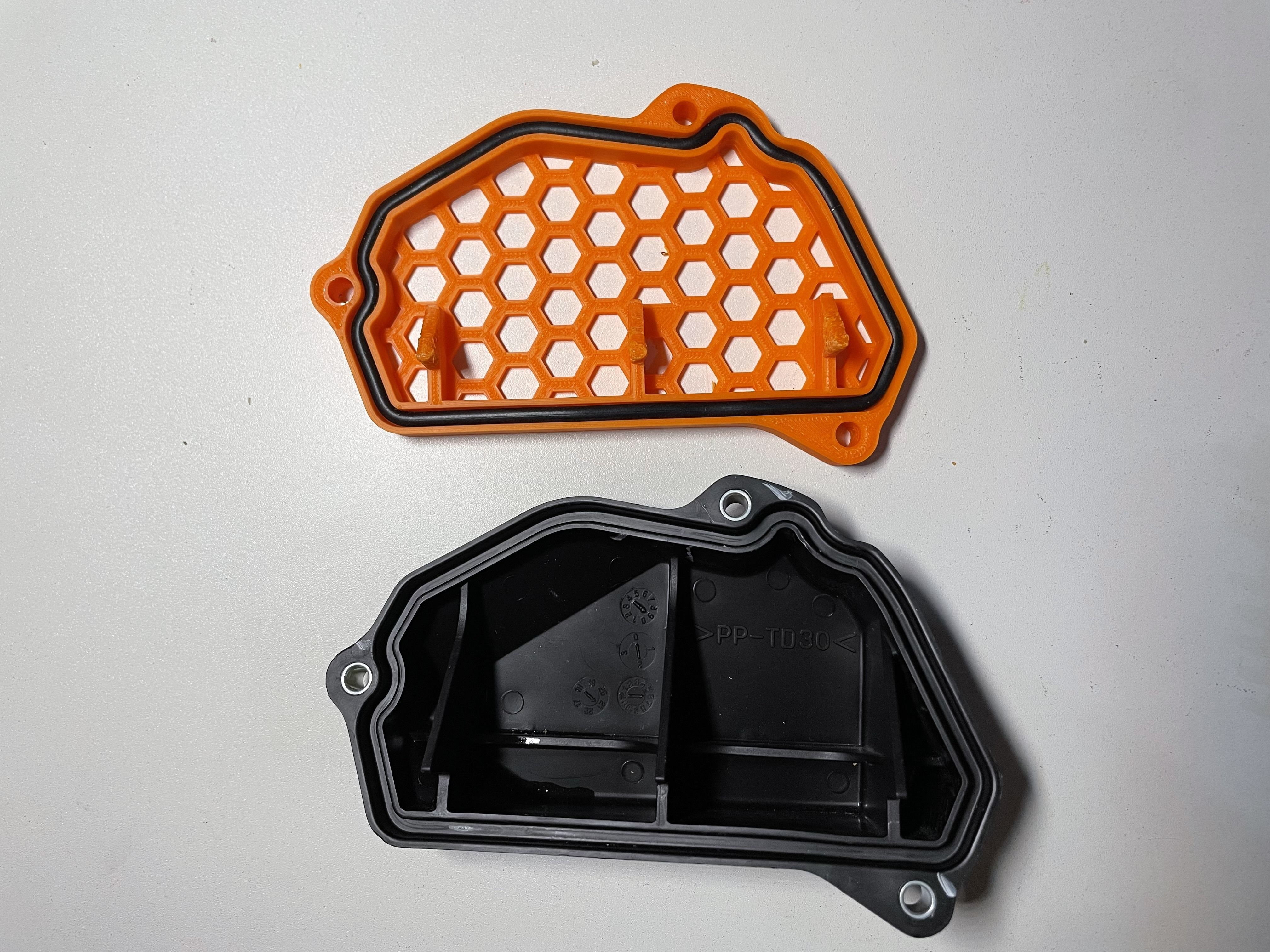 Yamaha R3 or MT-03 airbox Mod cover 3D print model_1