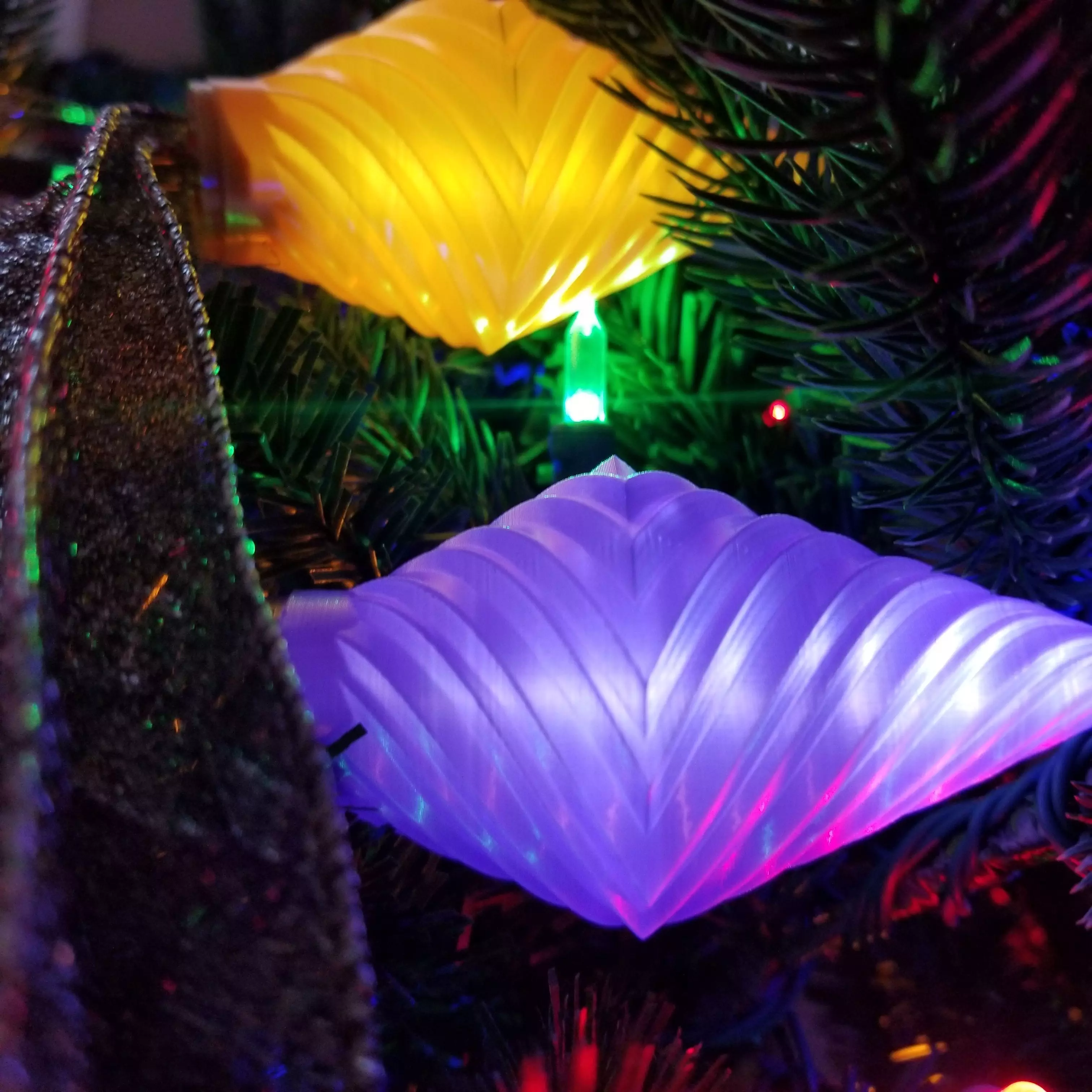 Christmas Tree Ornament w LED Free 3D print model_0