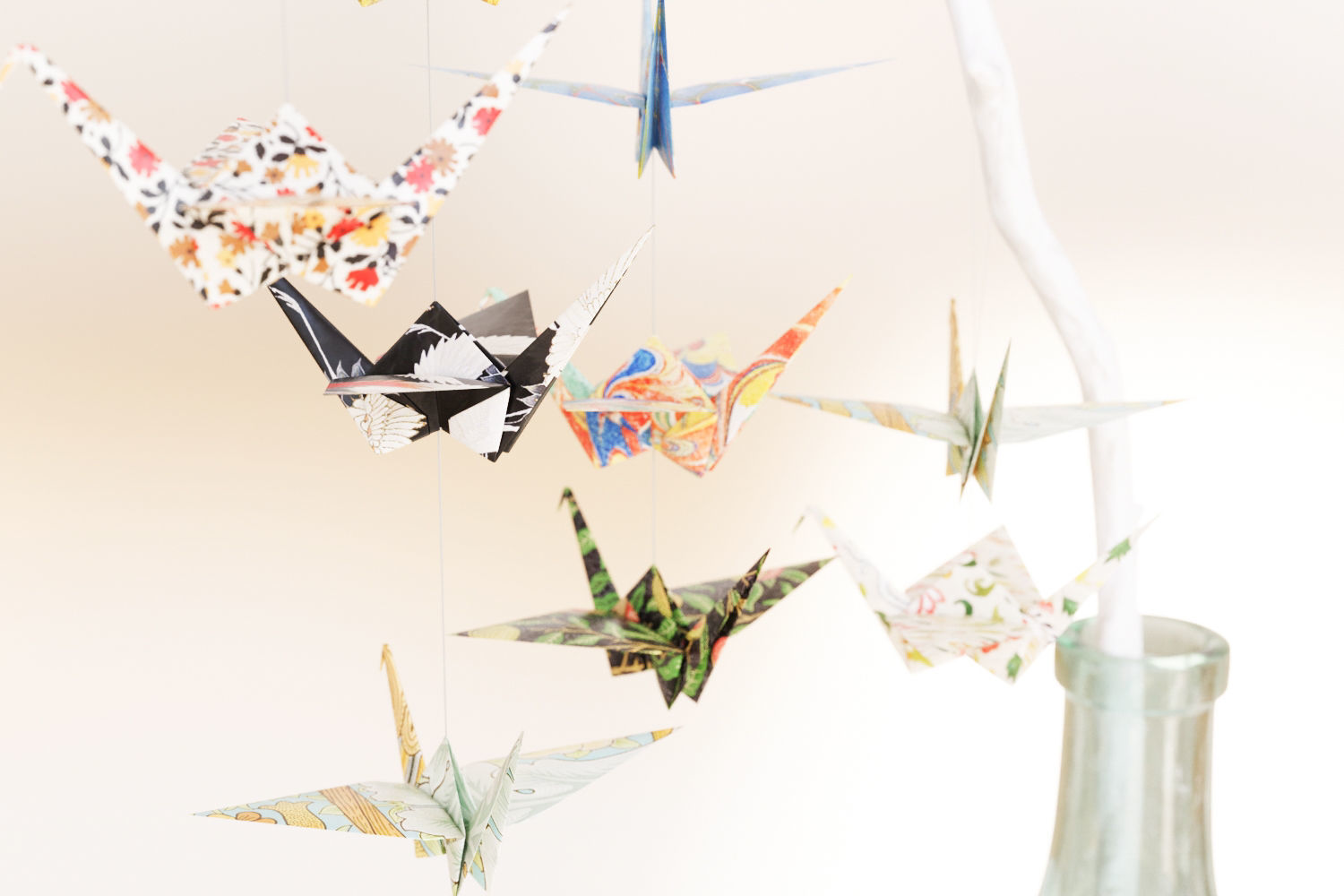 Large glass carboy with decorative origami birds 3D model_4