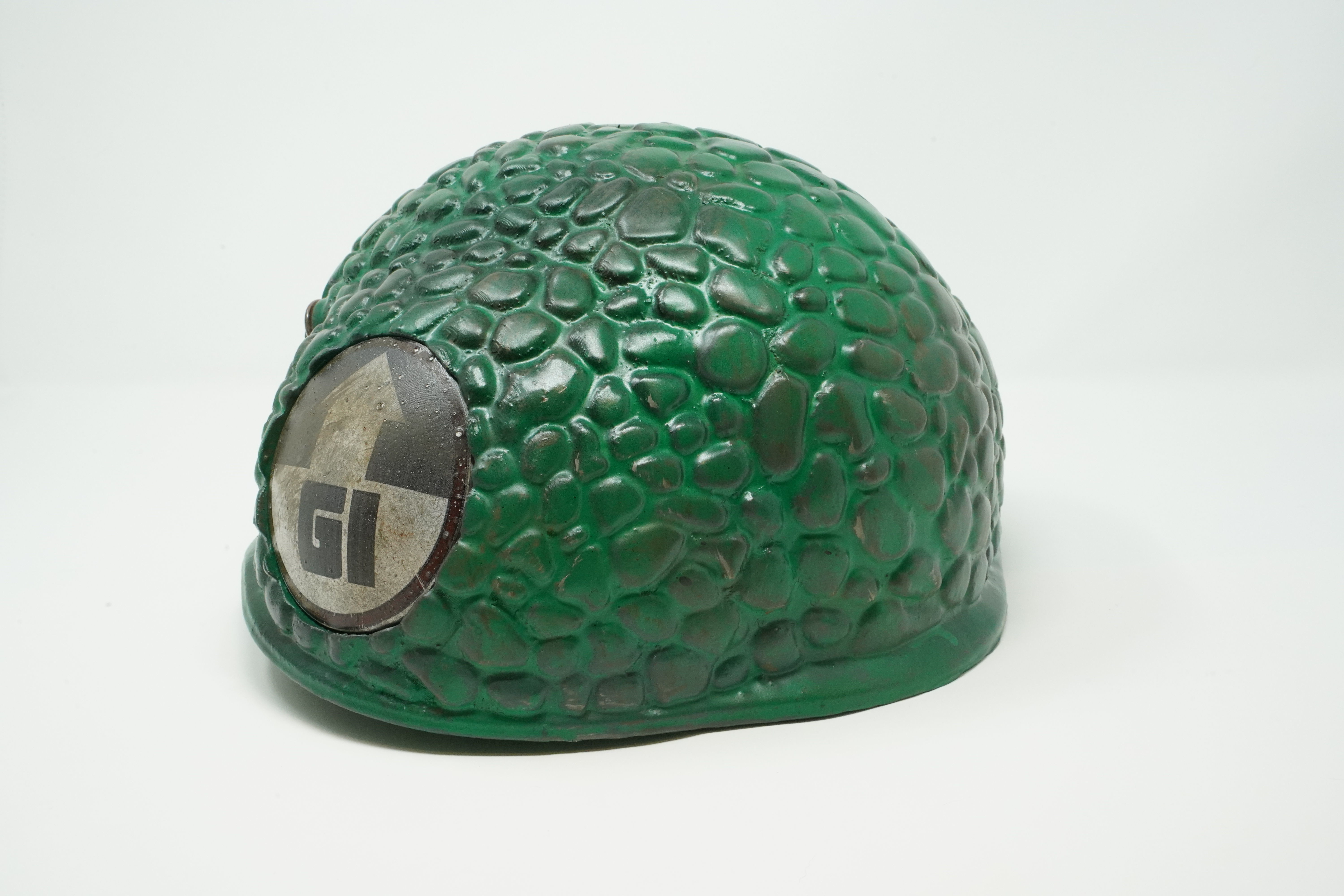 2000ad Rogue Trooper Helmet Helm and Bio Chip 3D print model_12
