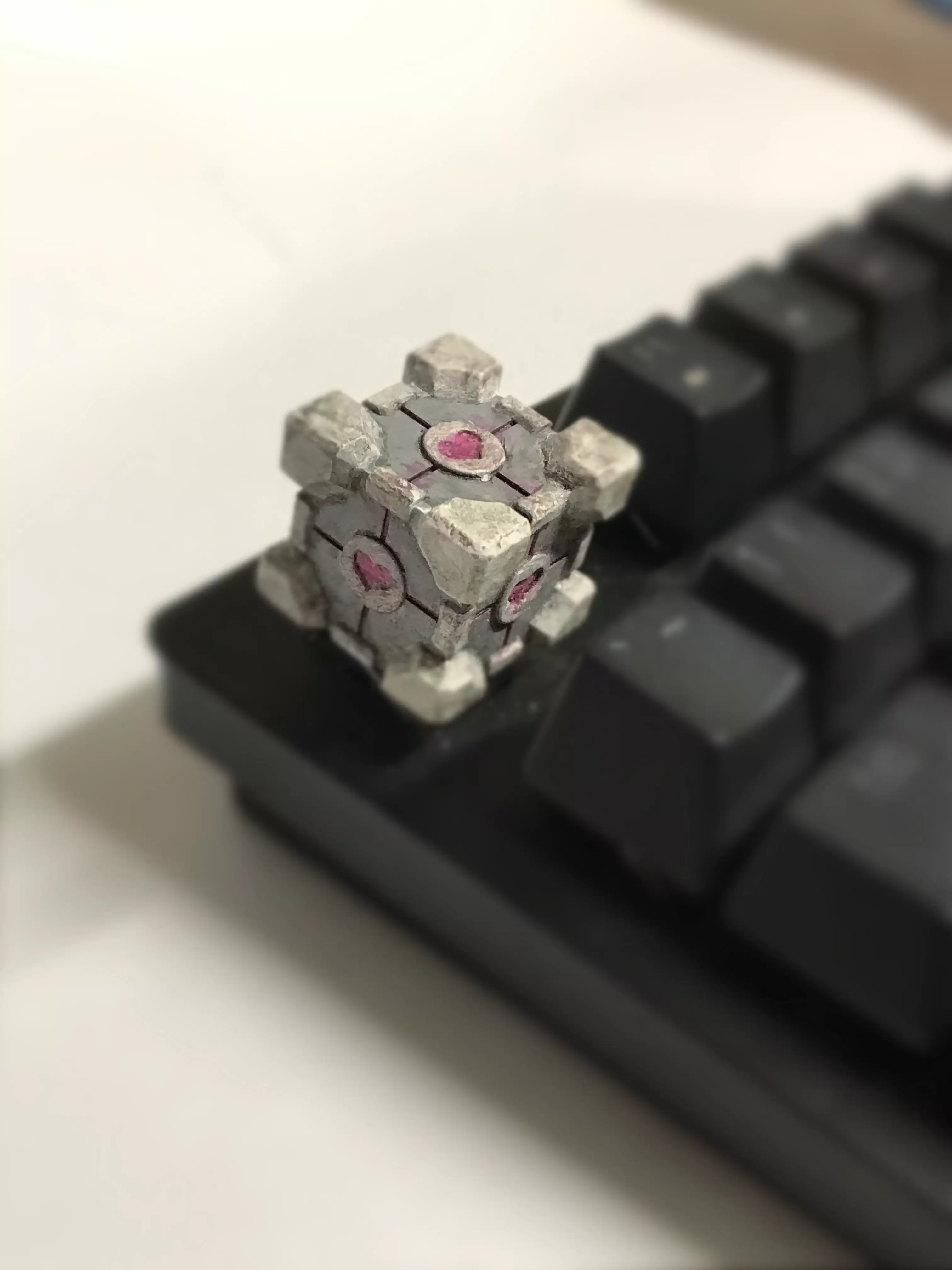 Portal Companion Cube Keycaps 3D print model_0