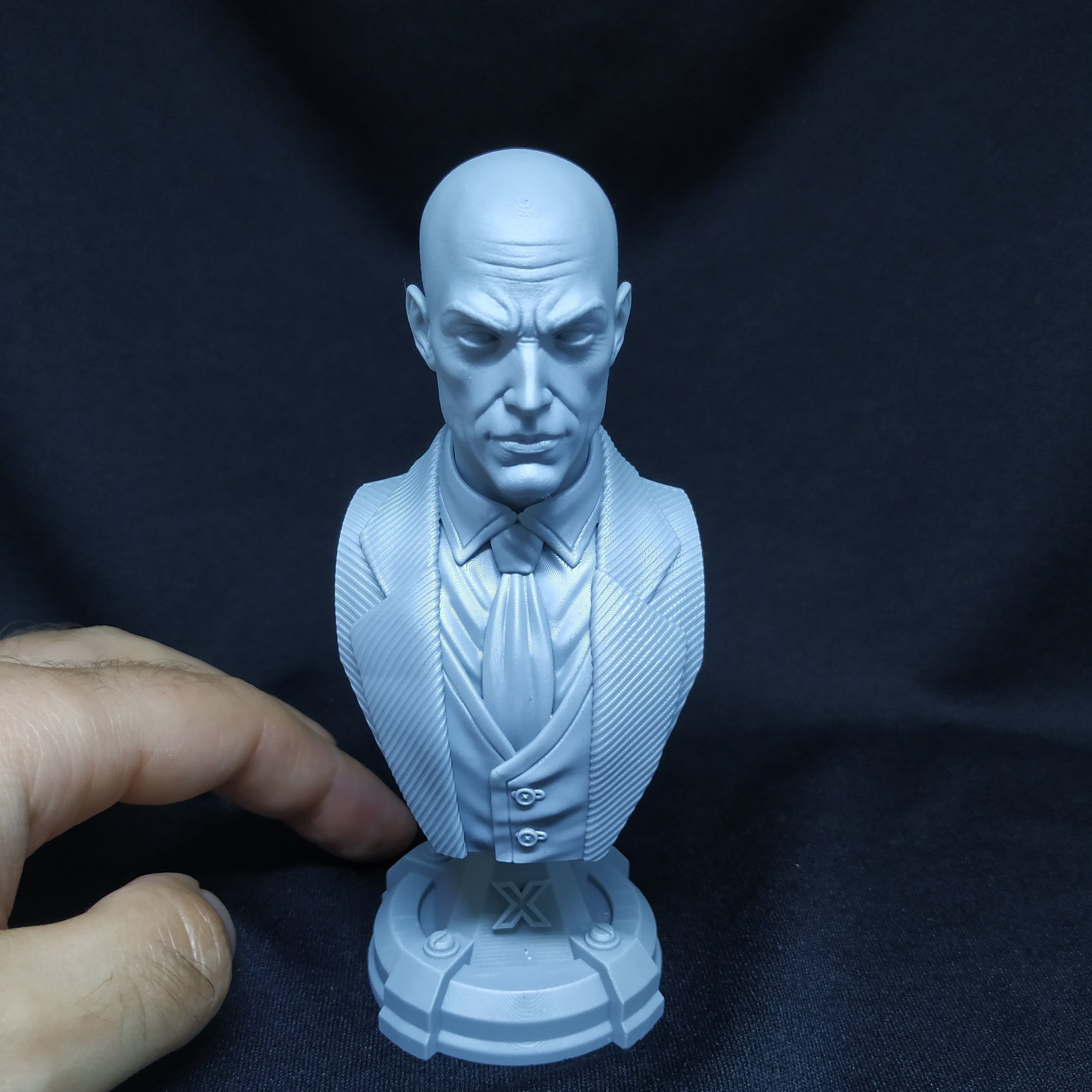 XAVIER X- MEN BUST 3D print model_9