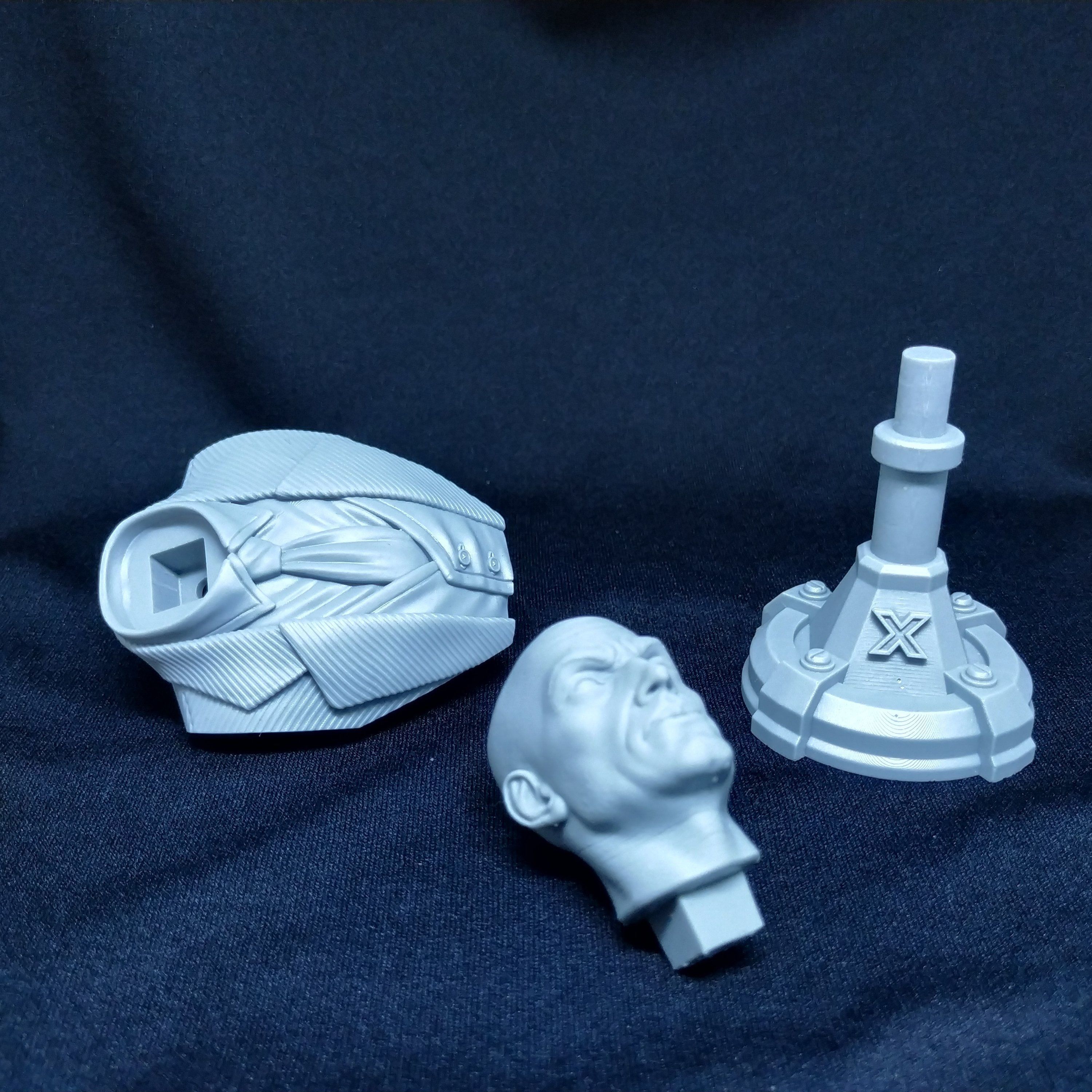 XAVIER X- MEN BUST 3D print model_12