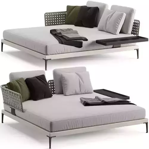 Minotti Patio Day Bed