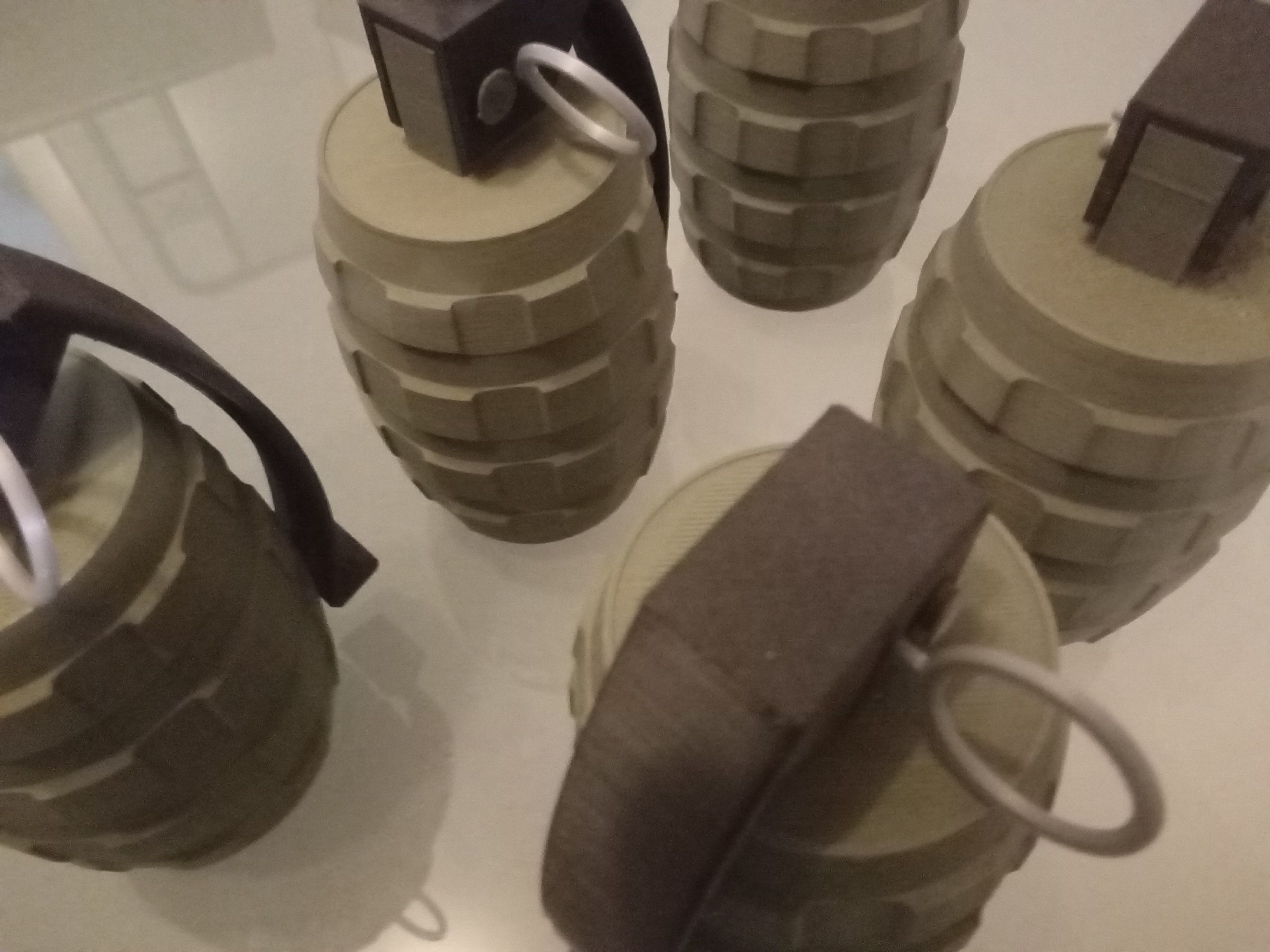 Military collection grenade _48