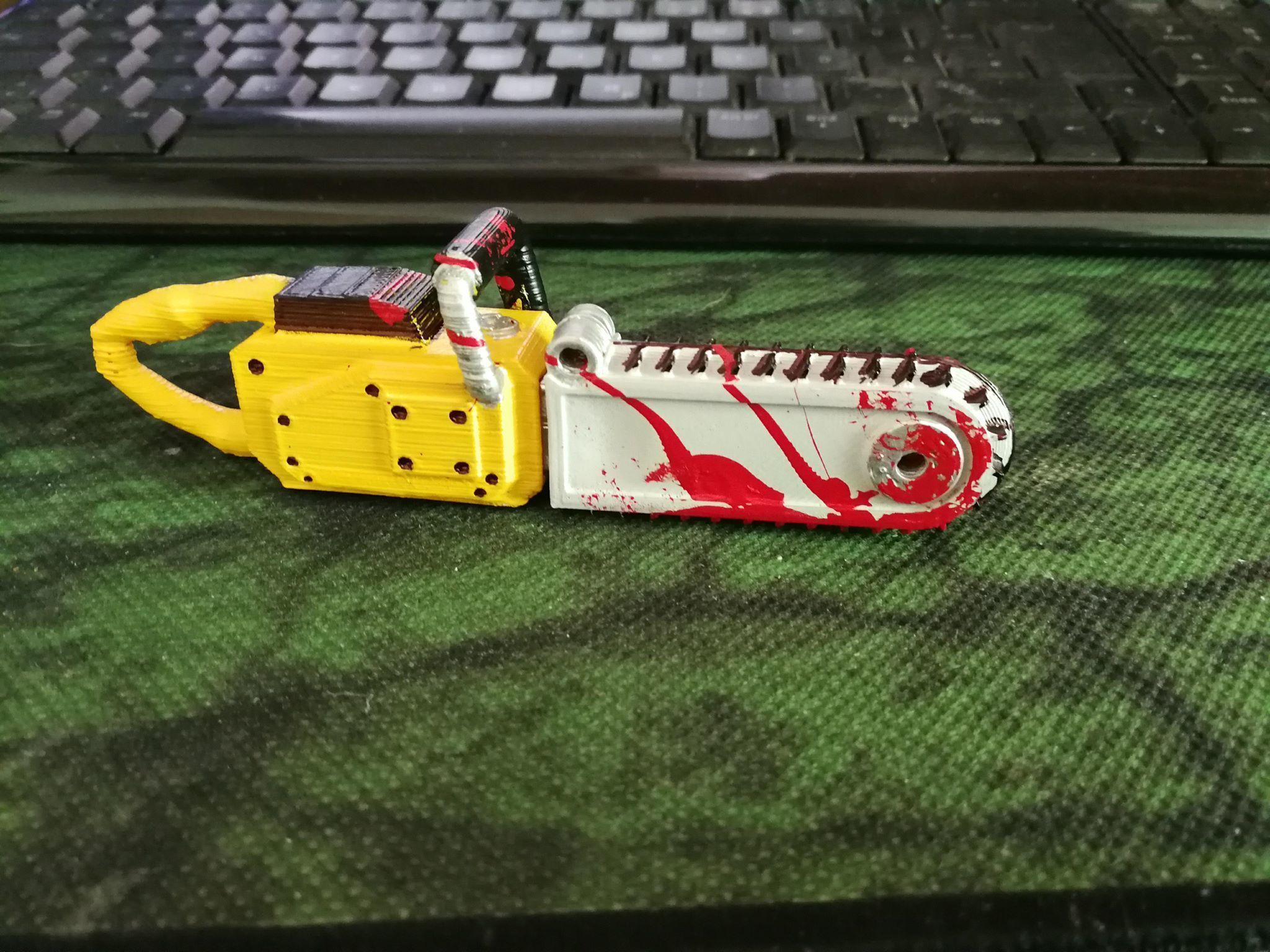 Chainsaw USB Stick 3D print model_3