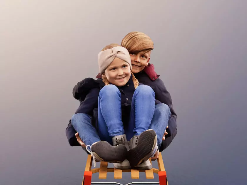 Luciana Leonard 12541 - Playing Kids Sledging Couple Low-poly 3D model_0