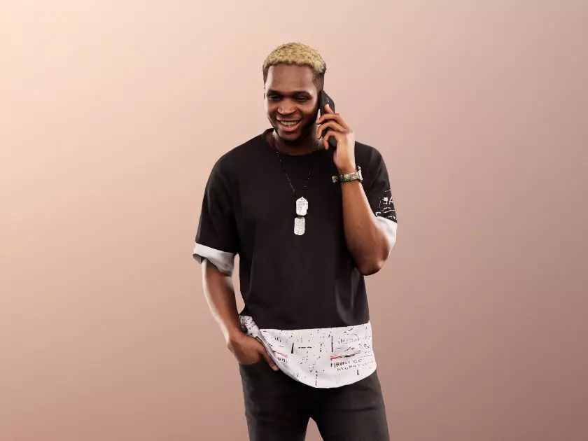 Maverick 12161 - Standing Black Man Phone Call Low-poly 3D model_0