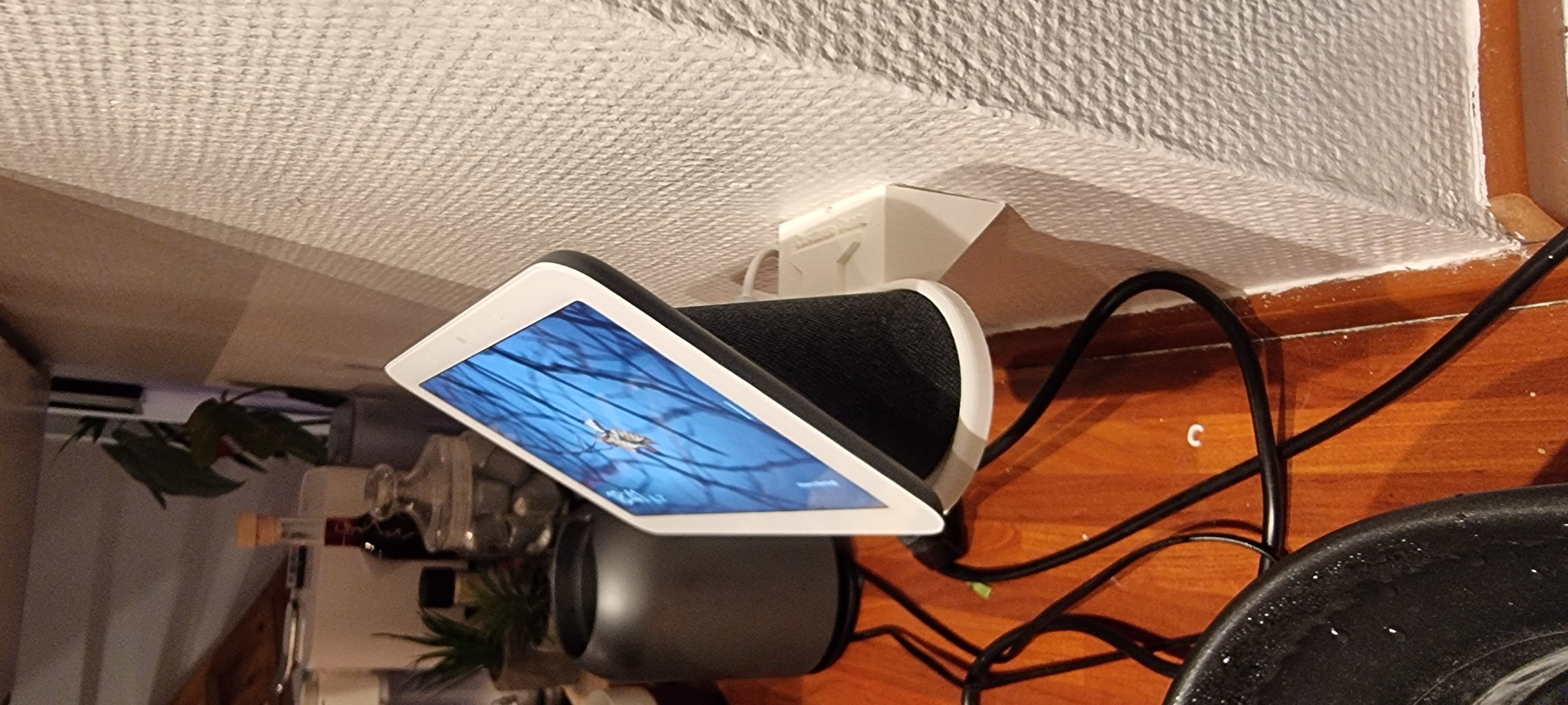 Google Nest Hub Wall Mount bracket 3D print model_2