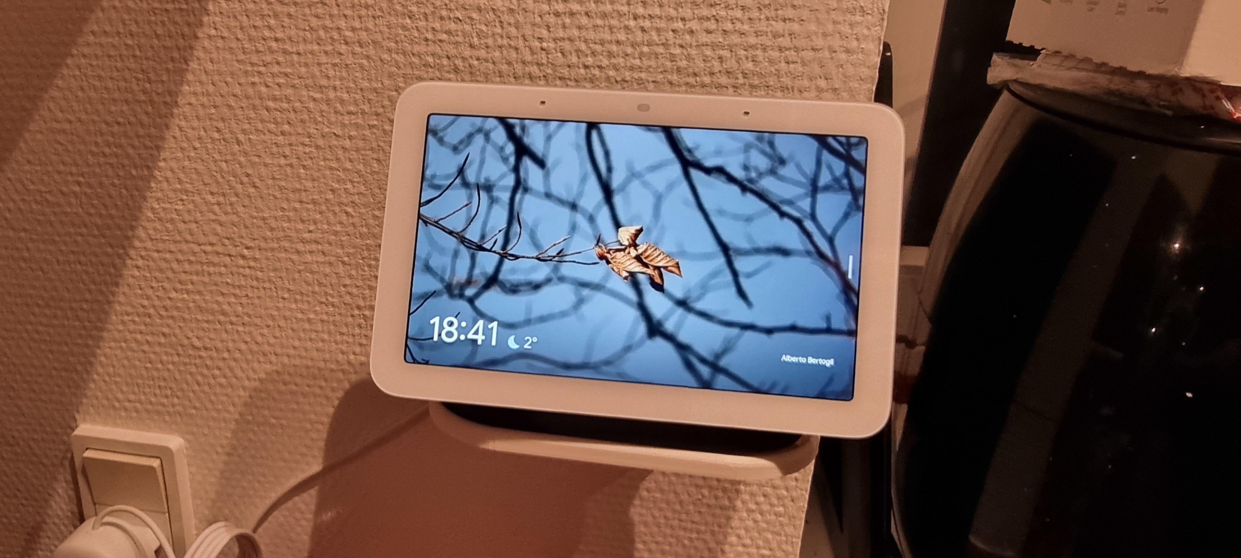 Google Nest Hub Wall Mount bracket 3D print model_1