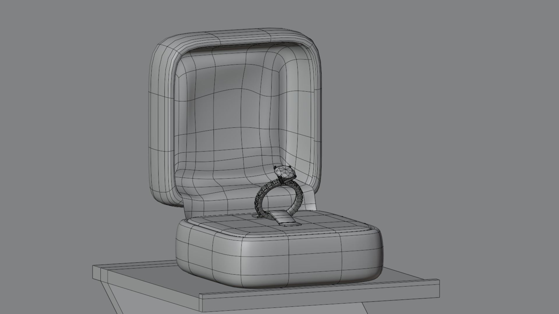  Diamond ring in box Low-poly 3D model_4