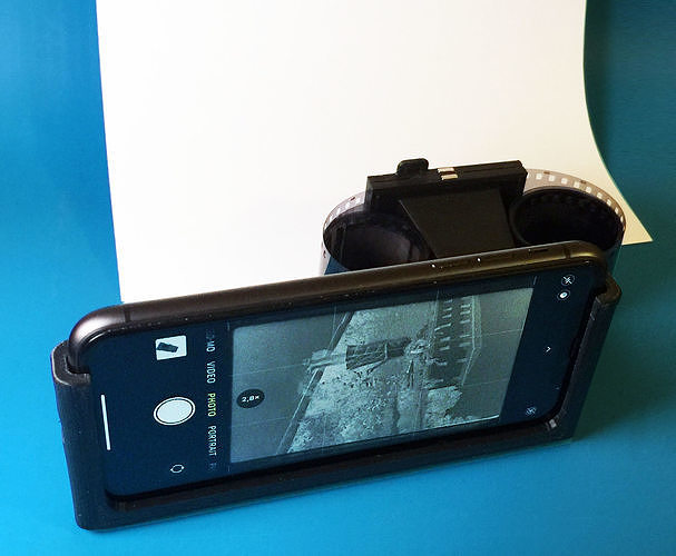 Simple 35 mm Films Scanner for iPhone 11 3D print model