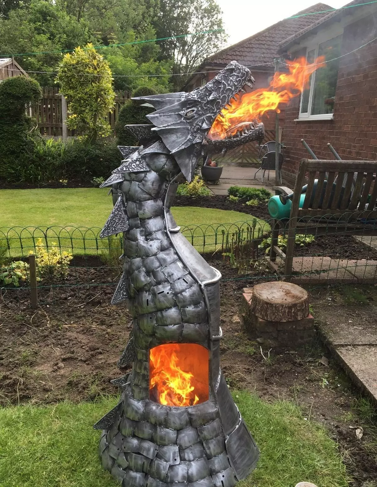 Dragon Looking Stove in the Garden - Bahcede Ejderha Soba Free low-poly 3D model