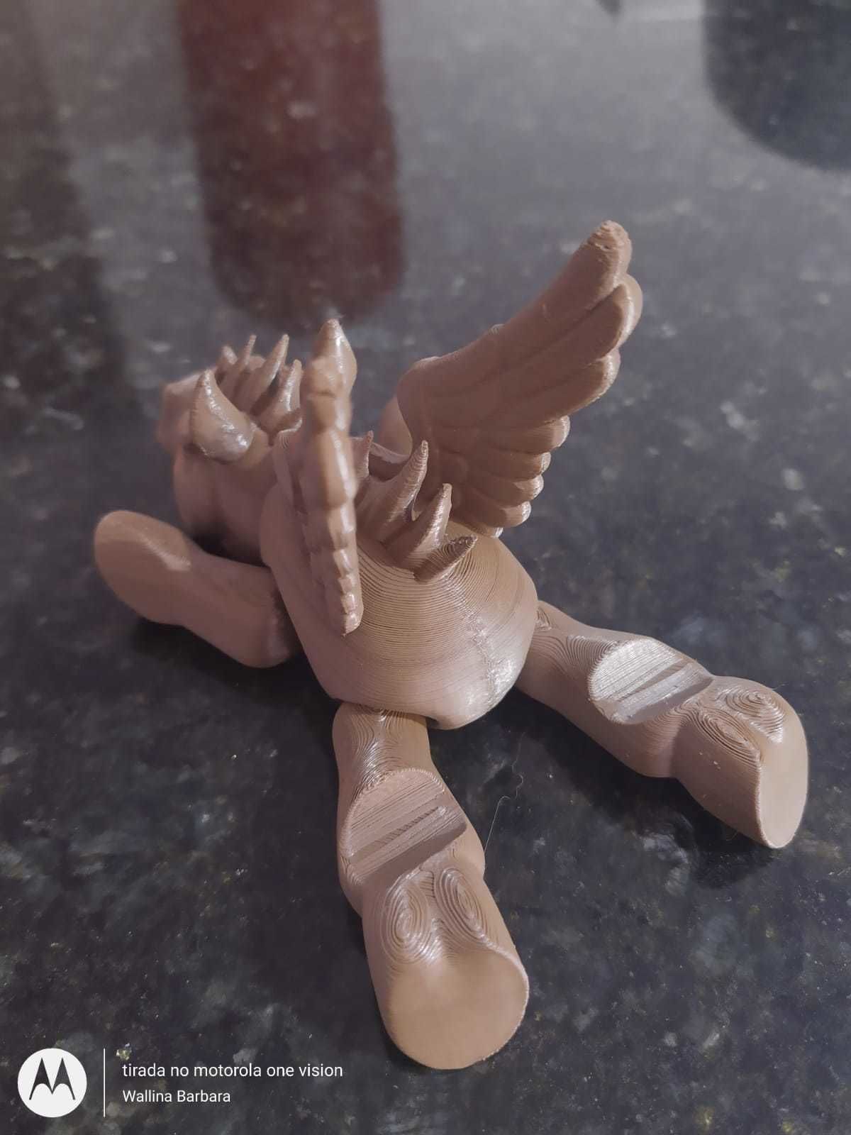 ARTICULATED PEGASUS - FLEXIBLE PEGASUS PHONE HOLDER 3D print model_5