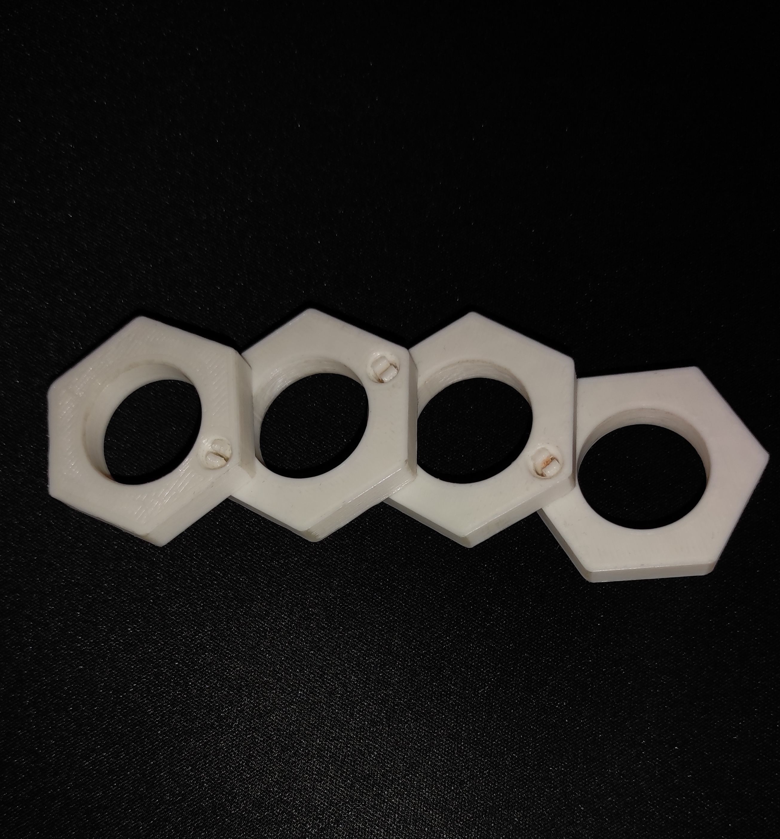Foldable knuckle-duster 3D print model_5