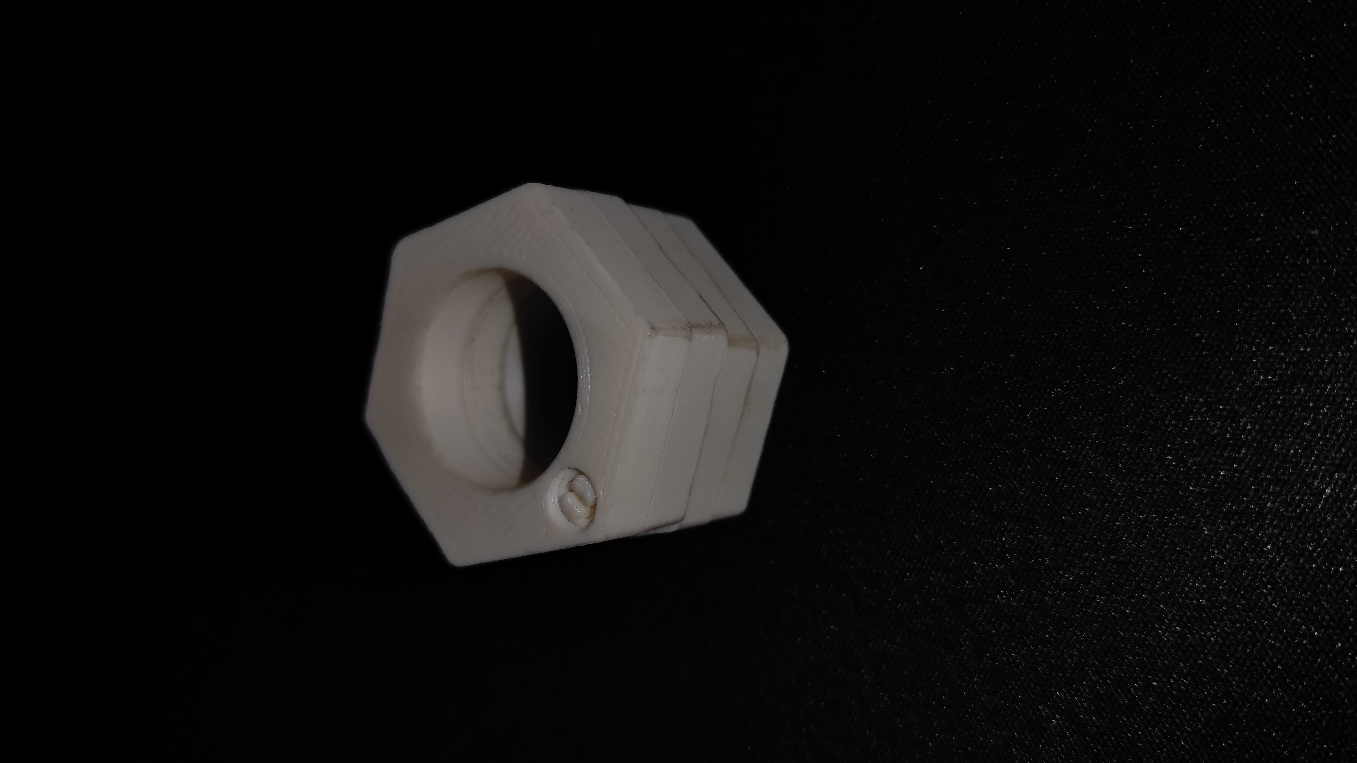 Foldable knuckle-duster 3D print model_4