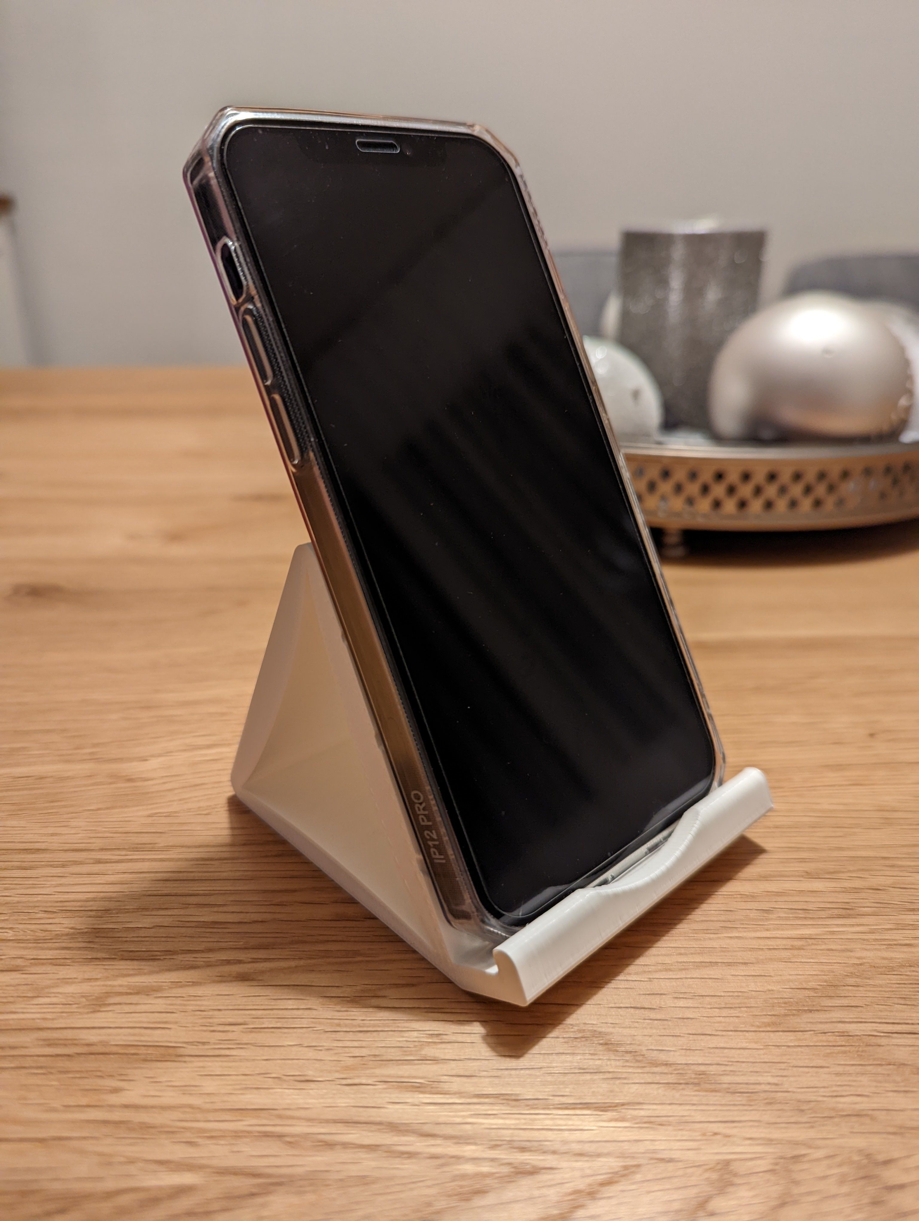 Smartphone holder with cutout for home button or wipe high 3D print model_1