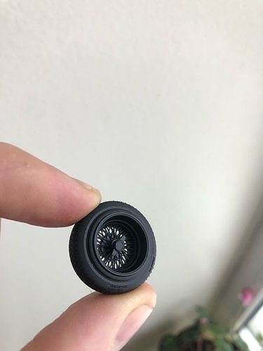 LOWRIDER WIRE RIMS ZENITH STYLE WITH TIRES for scale models 3D print model 4