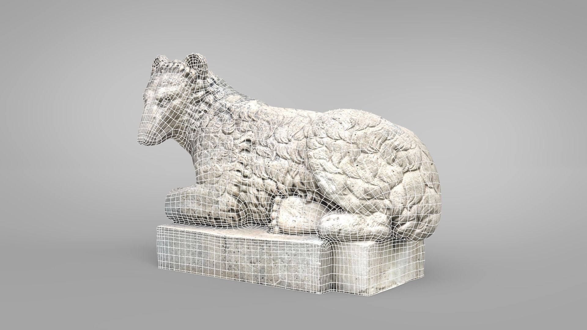 Bear statue 02 scanned Low-poly 3D model_5