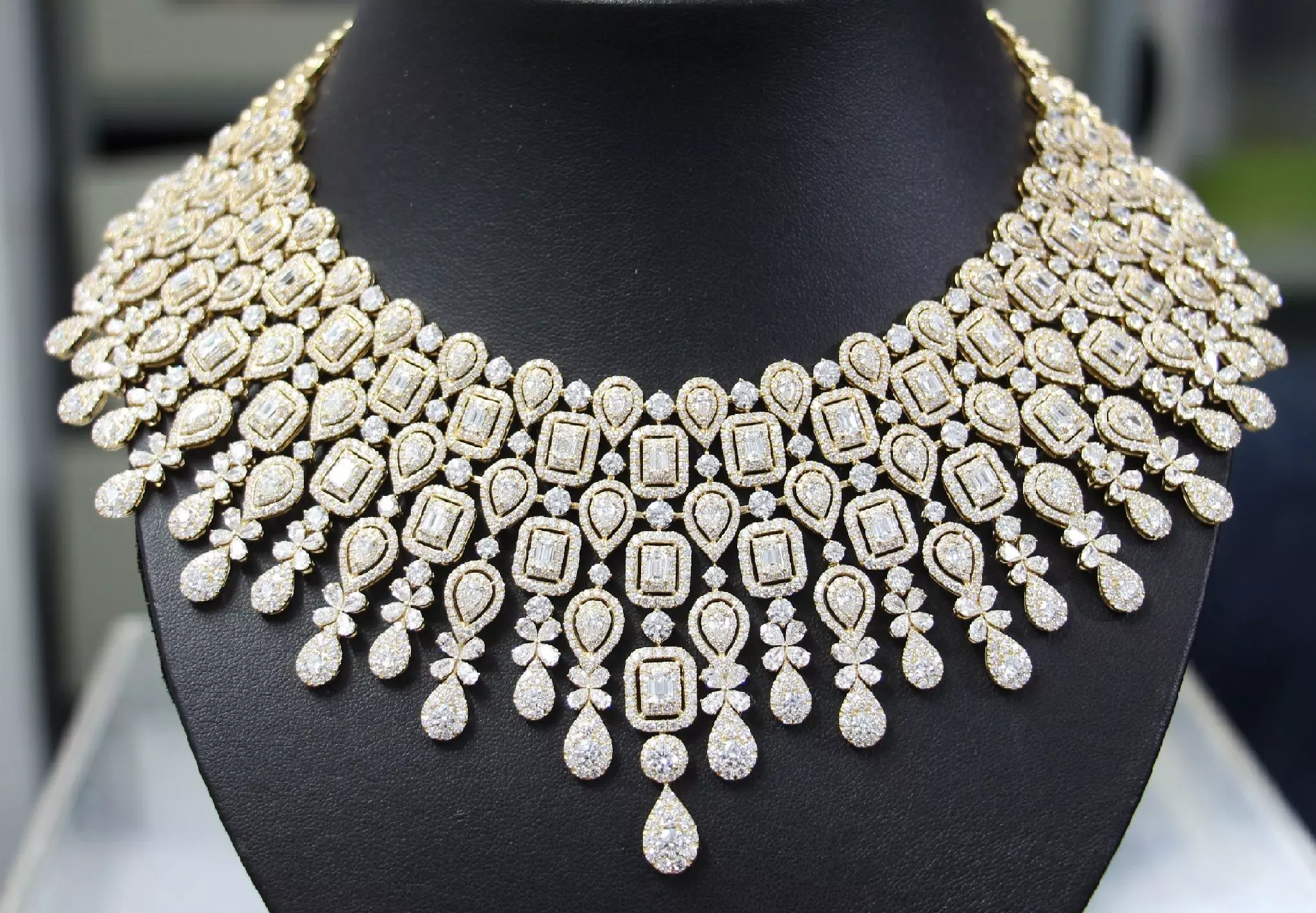 necklaces colorful necklace 3D print model_0