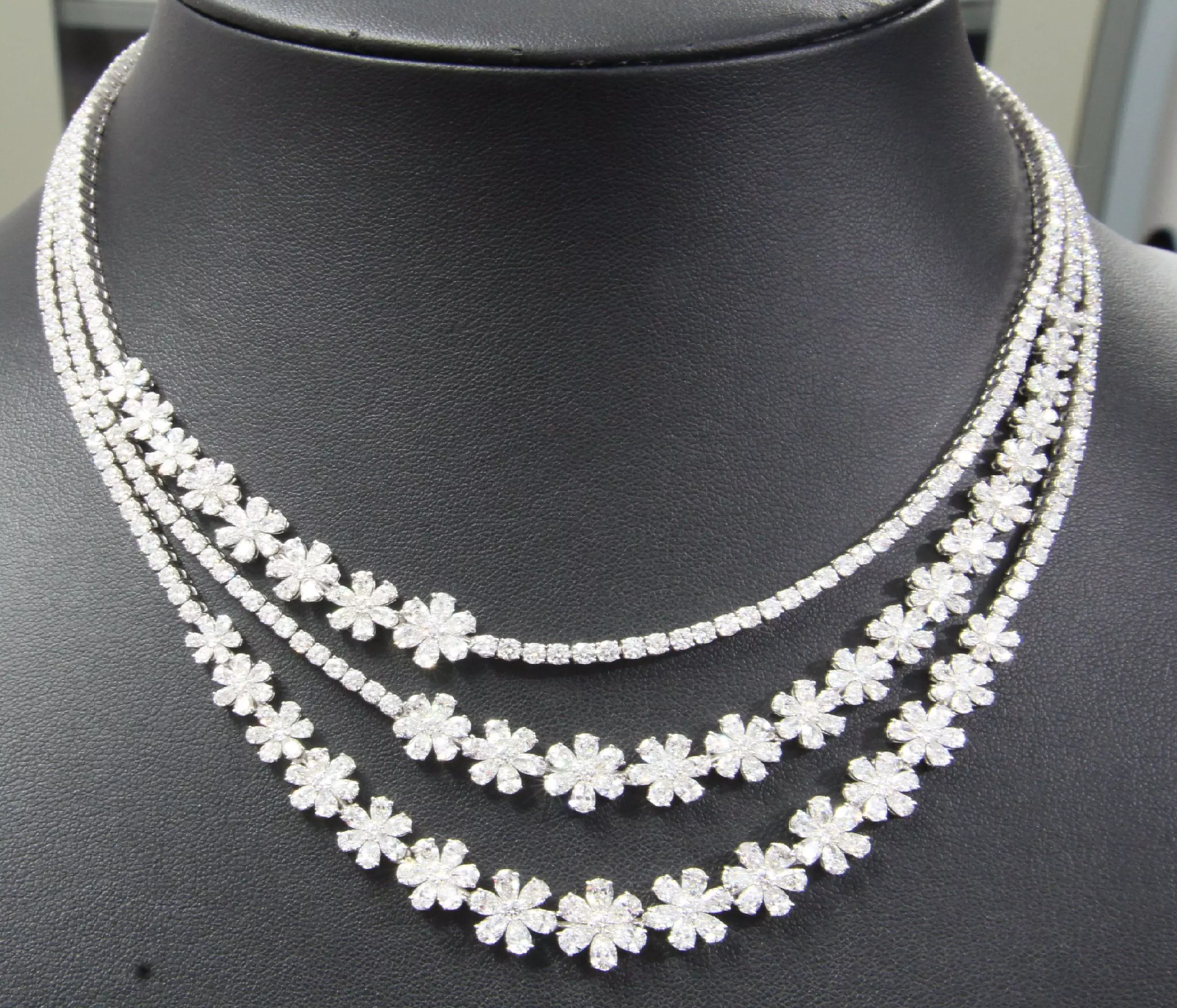 necklaces necklace with beads 3D print model_0