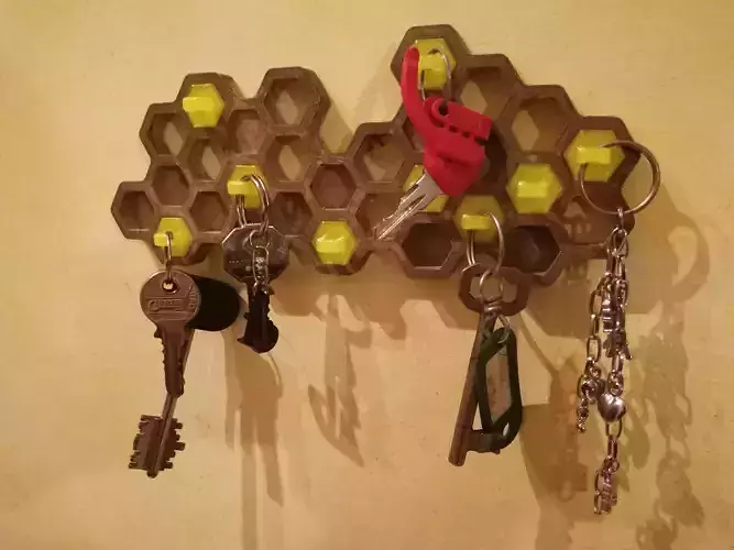 HoneyKey - Honeycomb Keys Wall Hanger