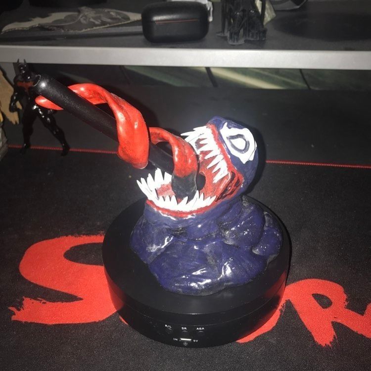 Venom pen holder 3D print model_10