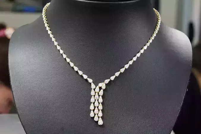 necklaces gold necklace with diamonds