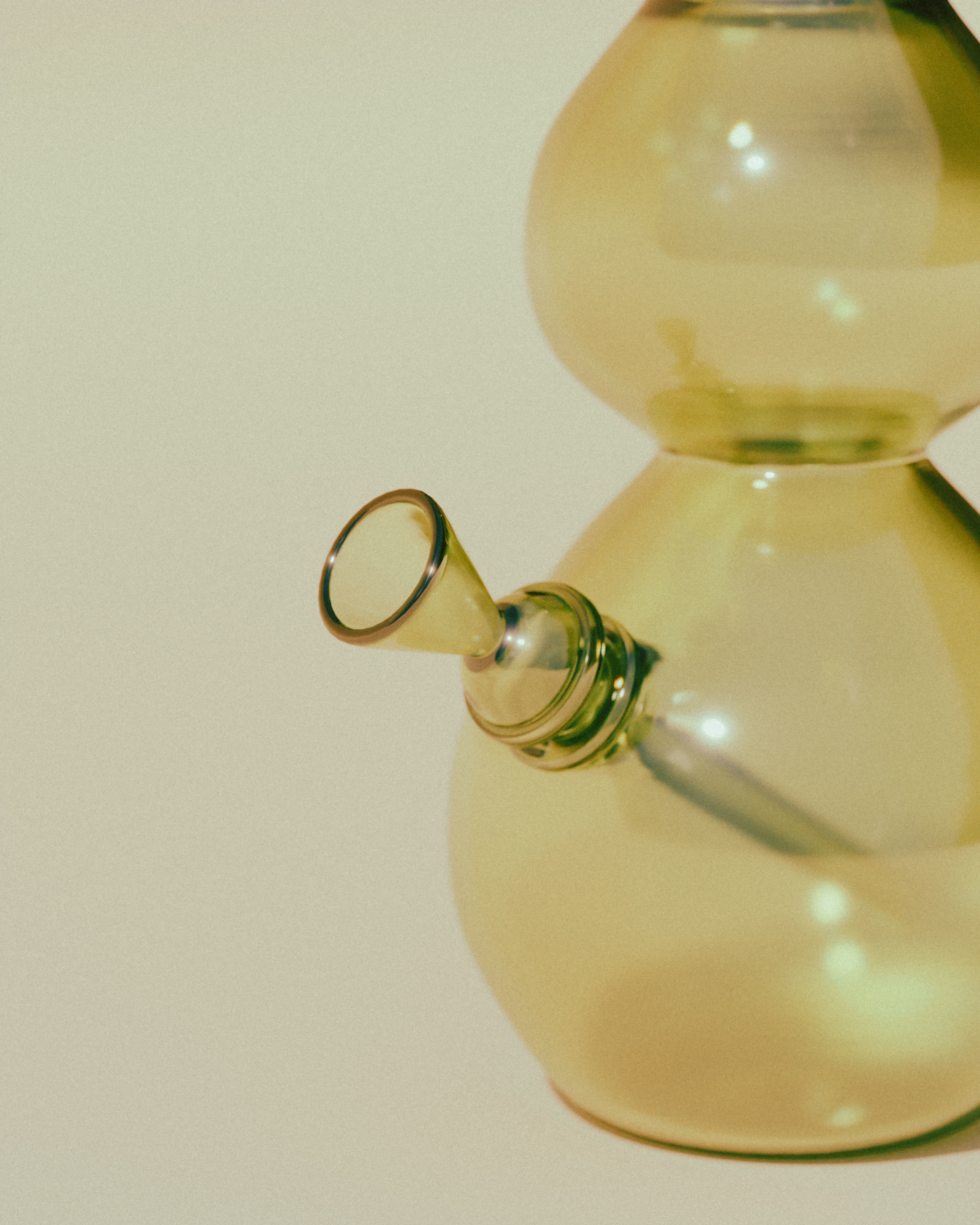 Cannabis Smoking Bong 3D model_1
