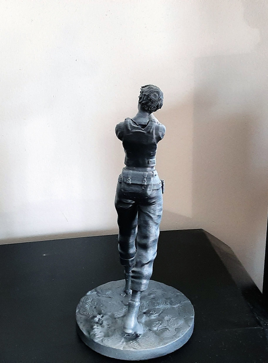 Resident Evil Rebecca Chambers aiming 3D print model_21