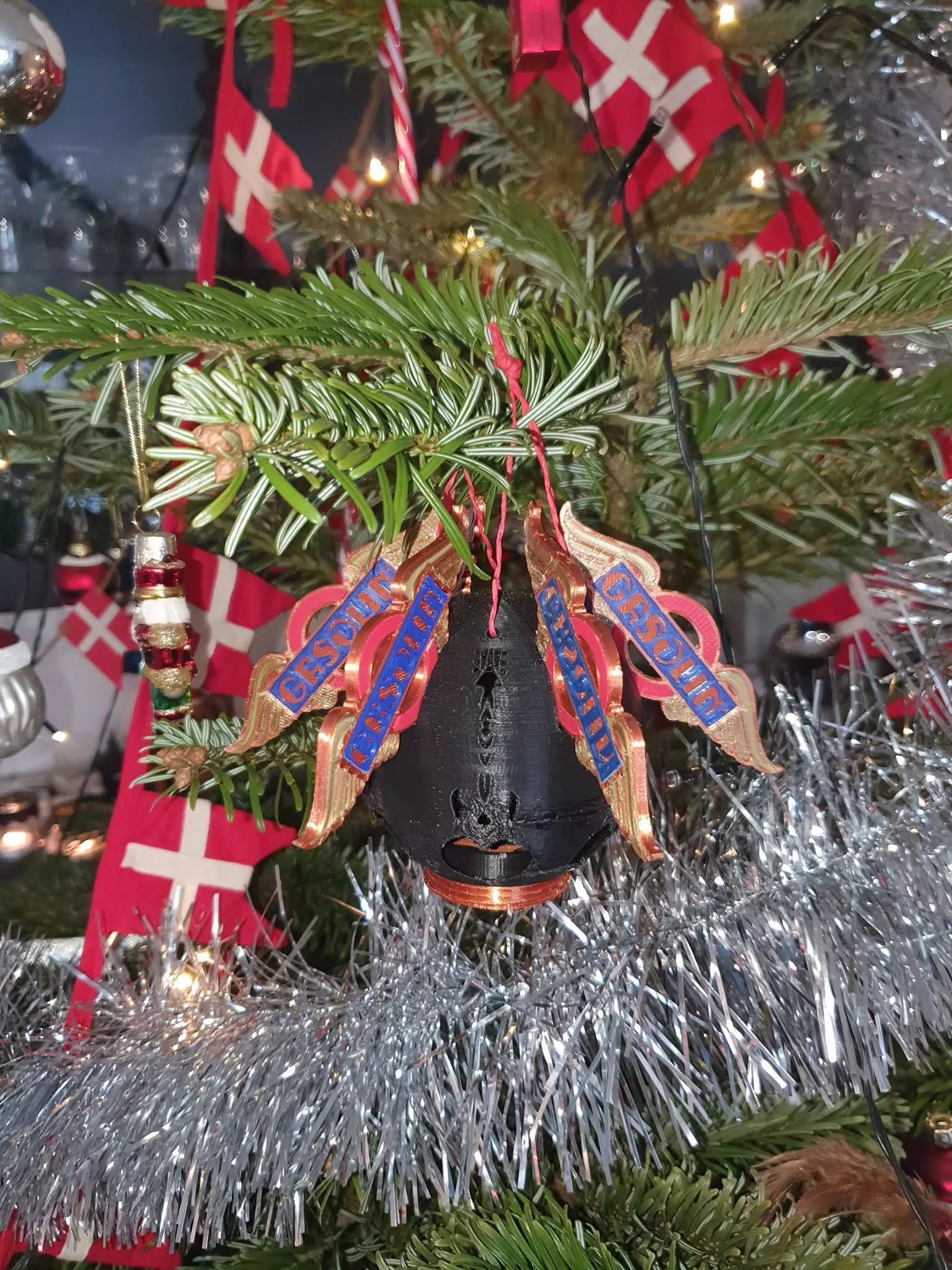 Unique Gasolin Christmas Ball 212 parts 3D print model_0