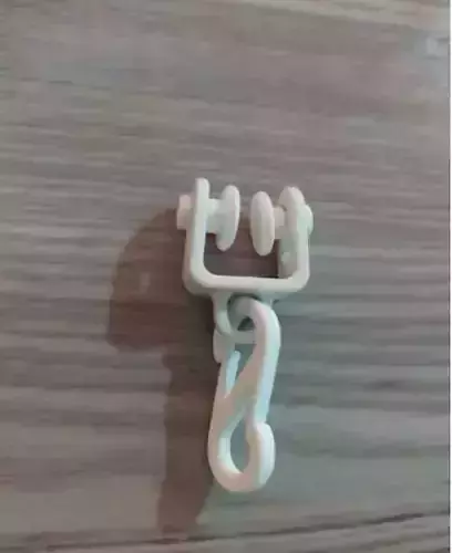 Flexible oriental cornice carrier wagon