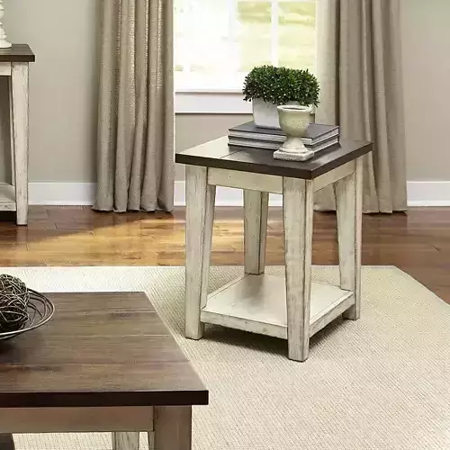 Tylor Mancuso End Table