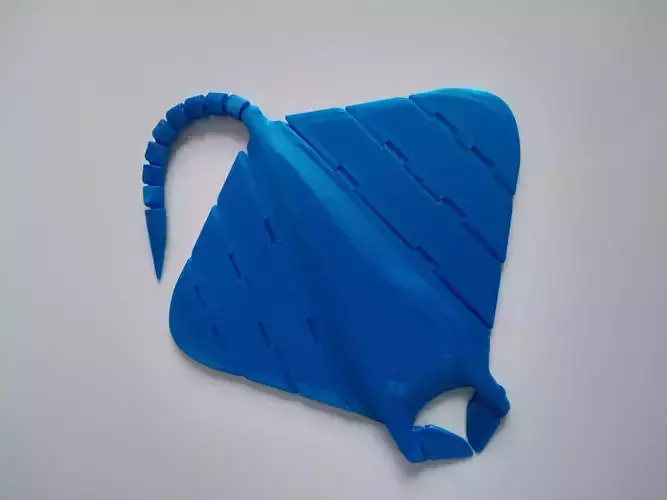 Manta water toy articulated