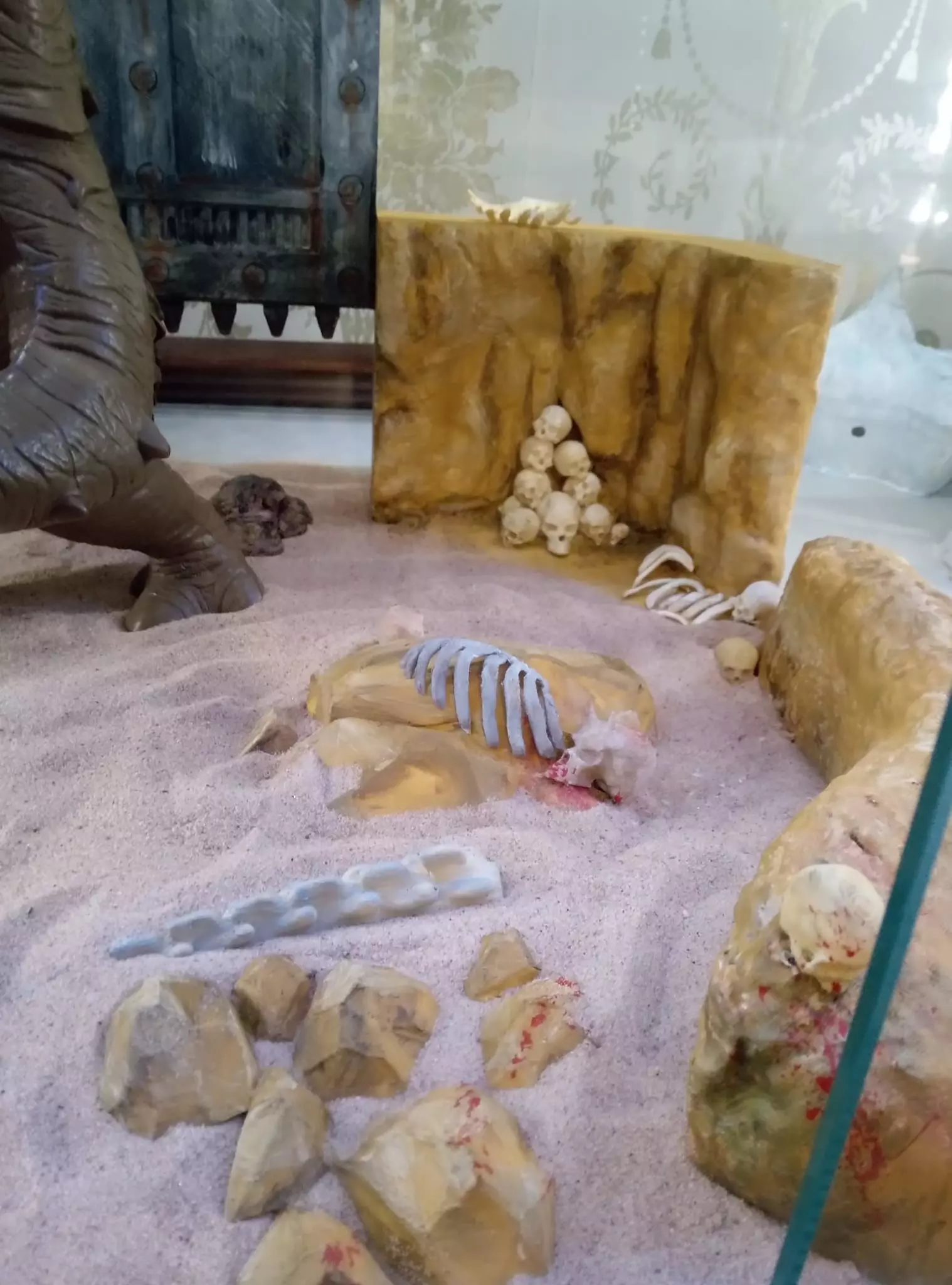 Jabbas Throne Room - Set 9a - Rancor Cave Attributes 1-18 scale Free 3D print model_18