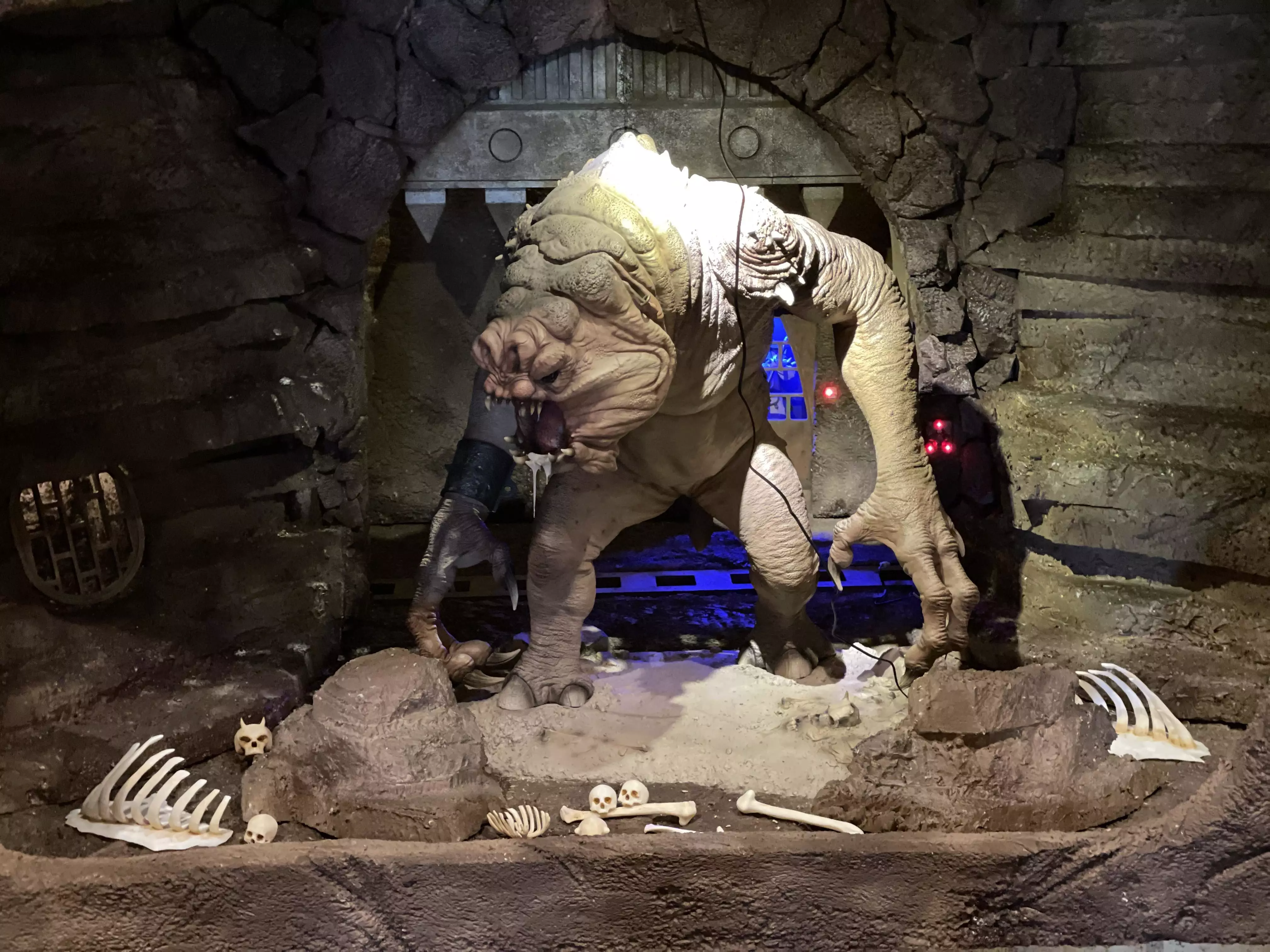 Jabbas Throne Room - Set 9a - Rancor Cave Attributes 1-18 scale Free 3D print model_20