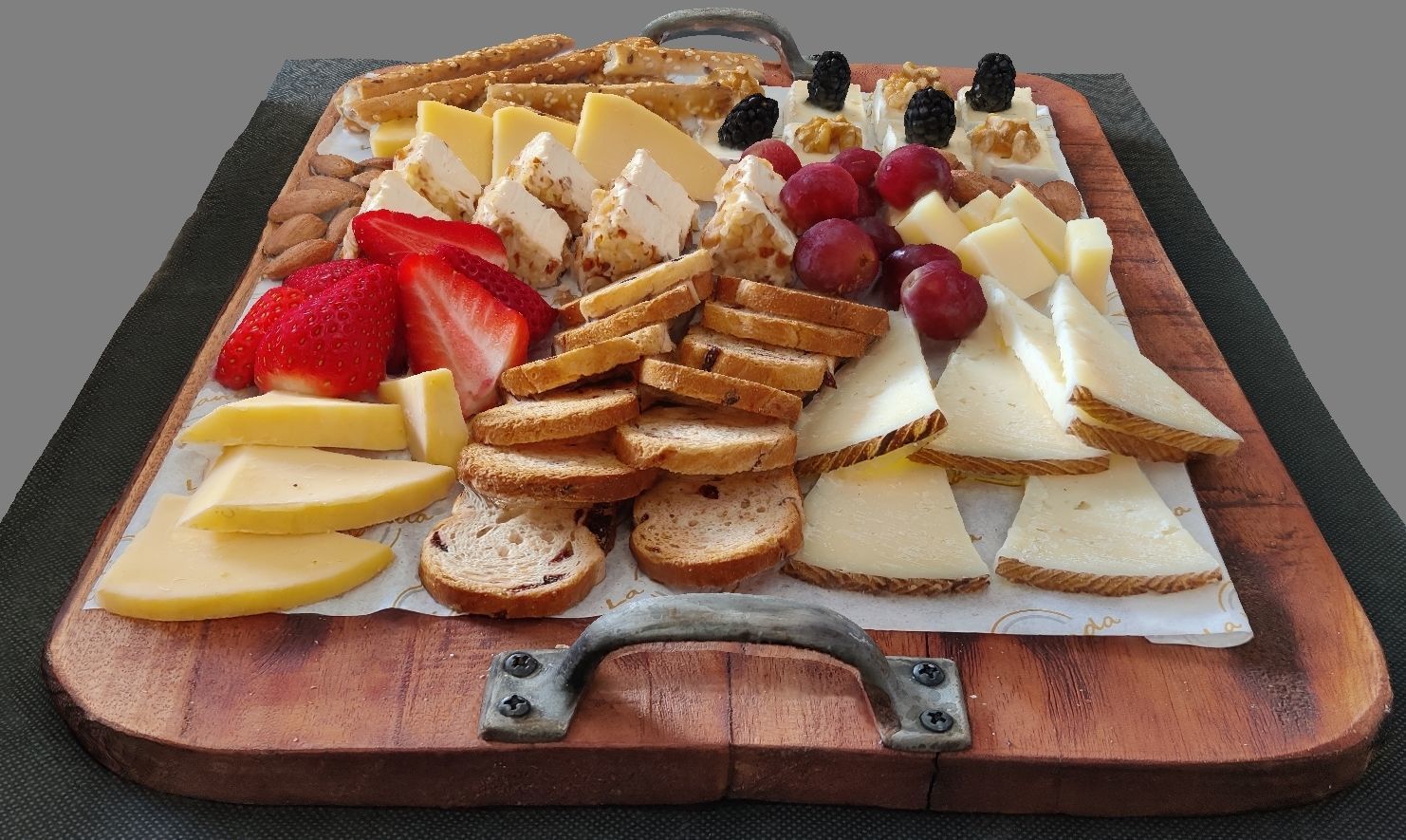 Cheese and fruit platter 3D model_5