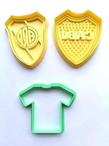 Futbol set -boca river y camiseta cortante y marcadores 3D model