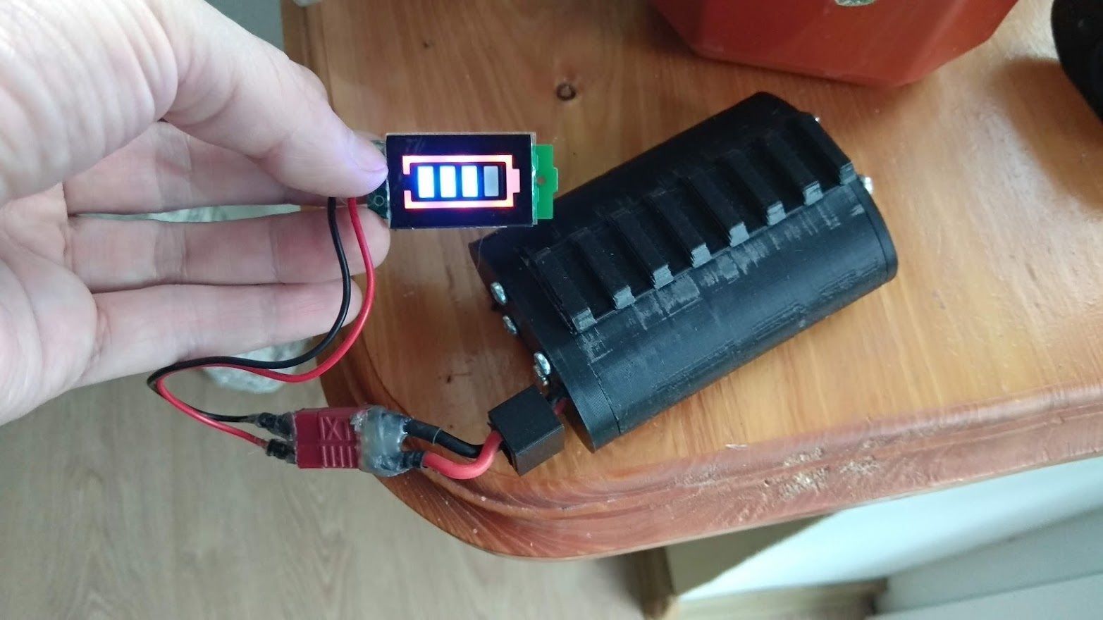CASE FOR 18650 BATTERIES 11V 3D print model_11