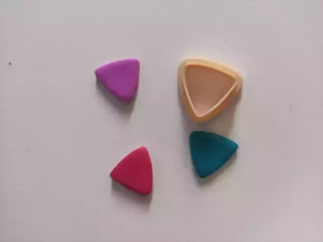 Triangle shaped cutter 