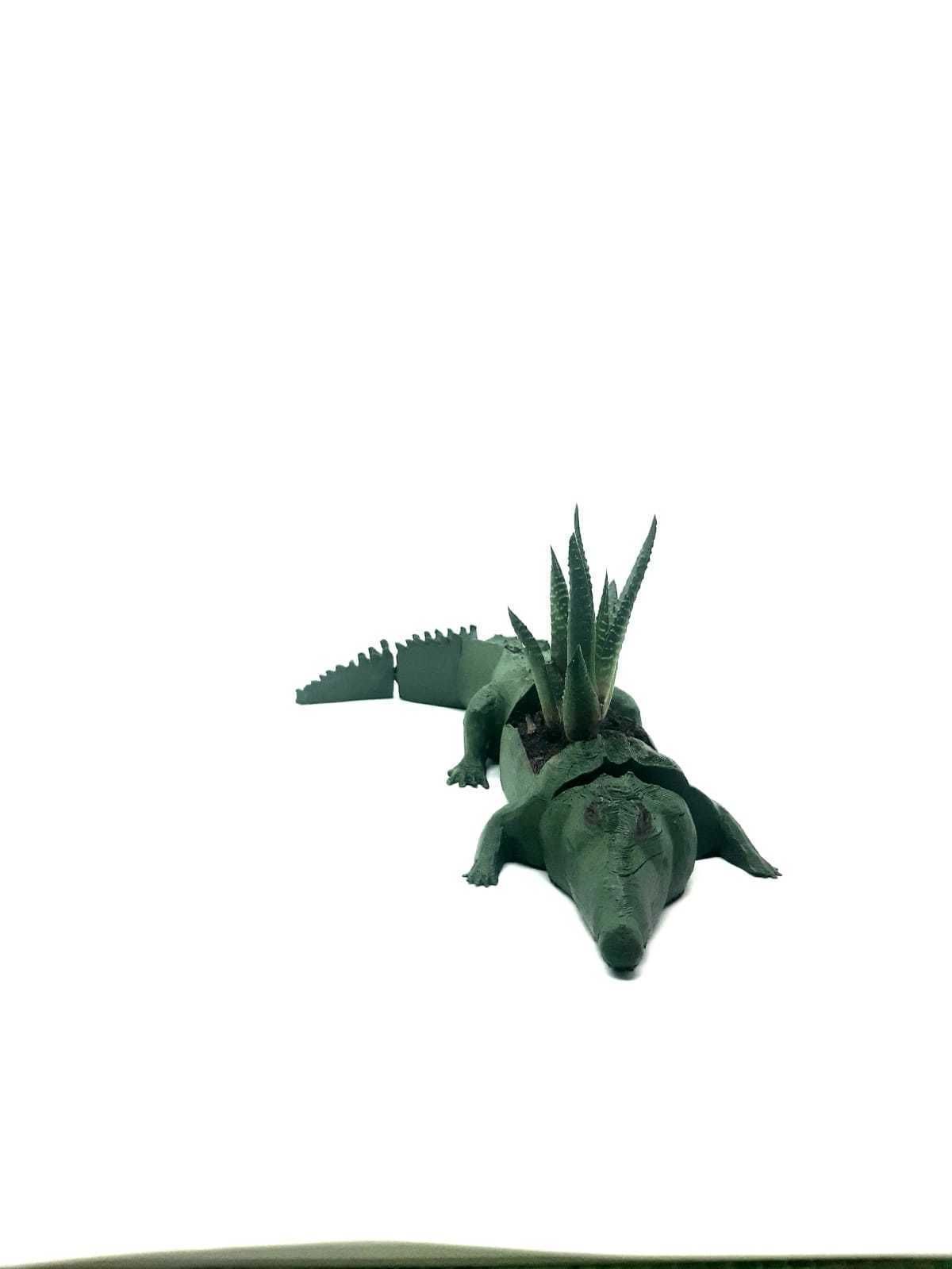 Movable Crocodile Flowerpot 3D print model_1