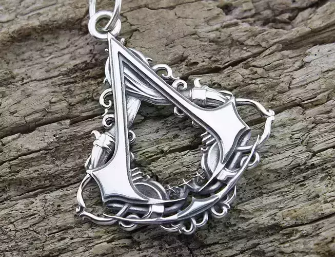 Connor pendant from Assassins Creed