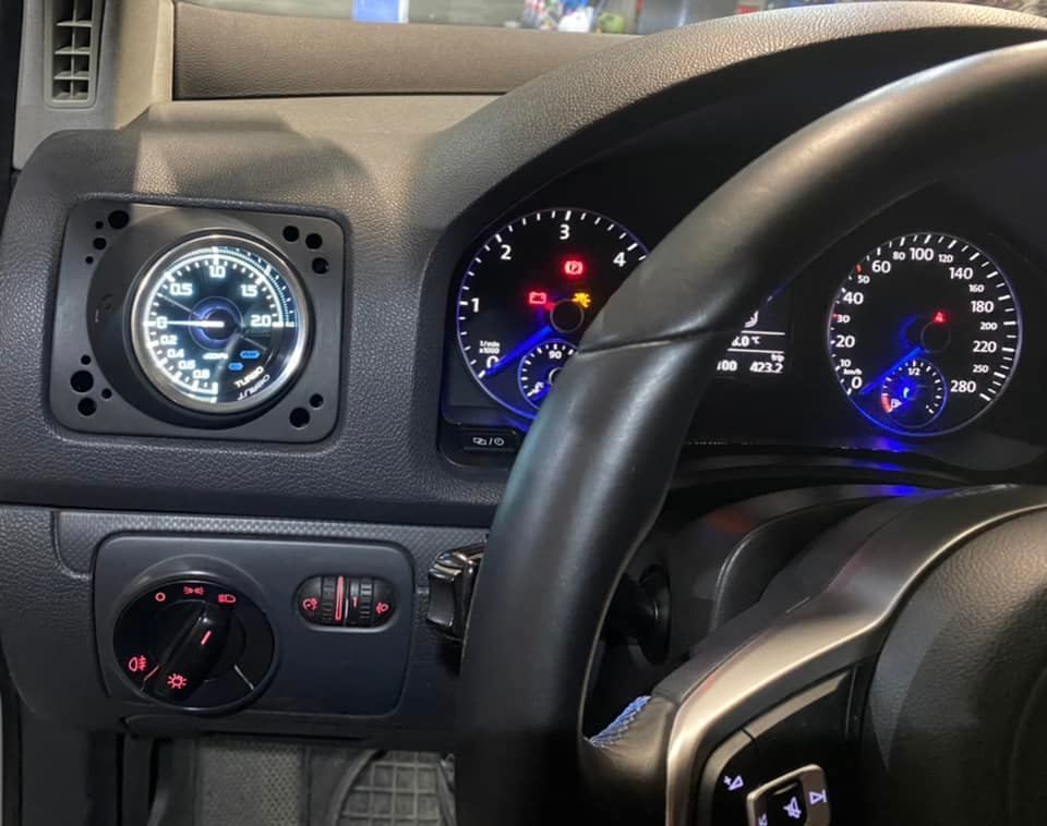 VW GOLF 5 60MM BOOST GAUAGE VENT HOUSING 3D print model_12