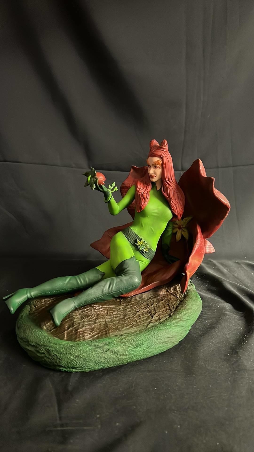 Poison Ivy  3D print model_16
