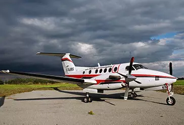 Beechcraft King Air B-200  3D model_0