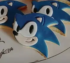 STL sonic cookie cutter 3D print model