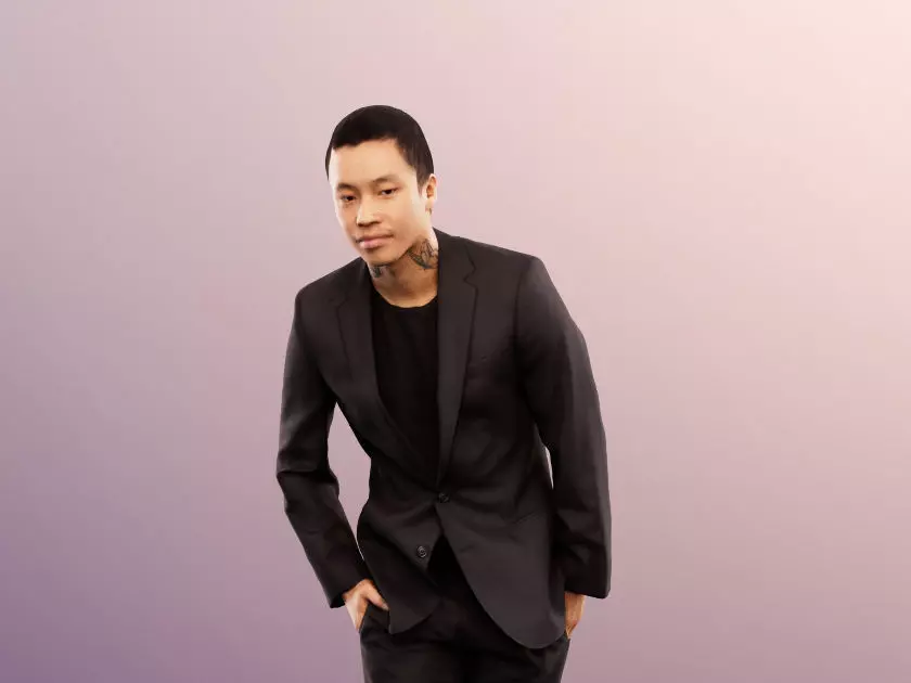 Henrik 12563 - Standing Elegant Asian Man Low-poly 3D model_0