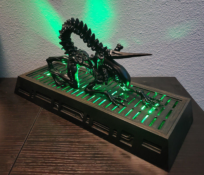 Xenomorph Alien Stand 3D print model_3