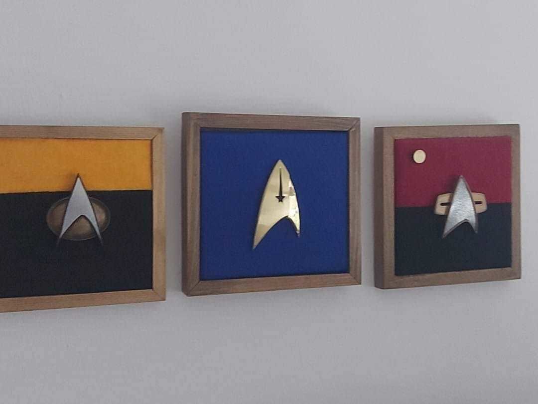Star trek Combadge display frames 3D print model_2